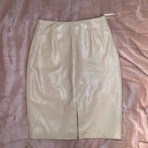 Vintage high waist Wilson’s leather tan skirt ⚡️✨